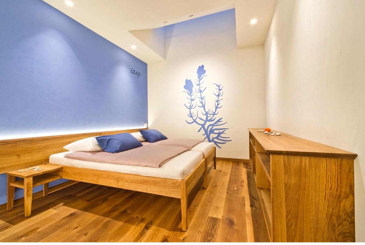 Majerija Hotel Vipava Ngoại thất bức ảnh